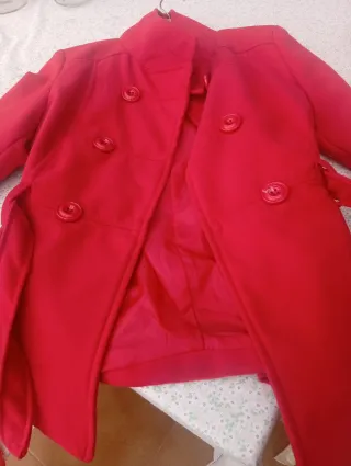 Chaqueta roja entretiempo