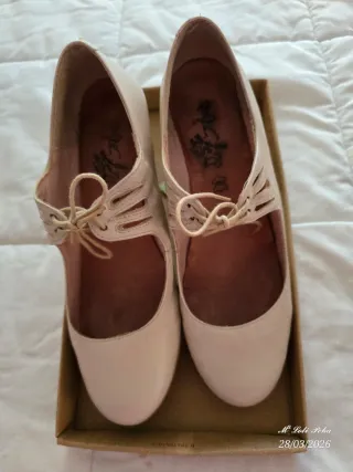 Zapatos de Flamenca Roberto Garrudo sin clavos.