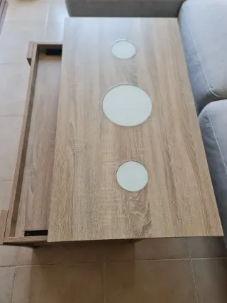 Mesa de centro elevable con almacenaje