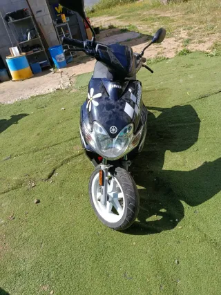 Yamaha Jog RR Scooter