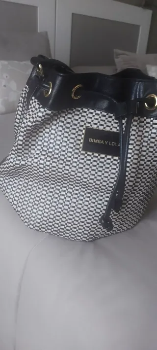 Bolso BIMBA Y LOLA negro y blanco