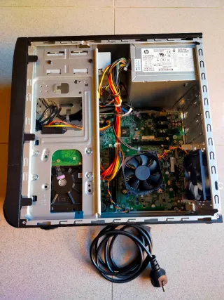 Computer HP Desktop Nero