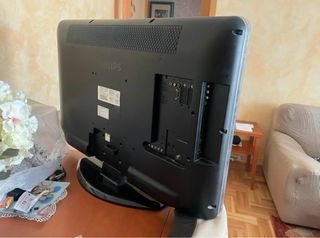 Televisión Philips Negra Buen Estado