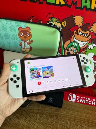 Nintendo Switch OLED Perfecta + accesorios y funda