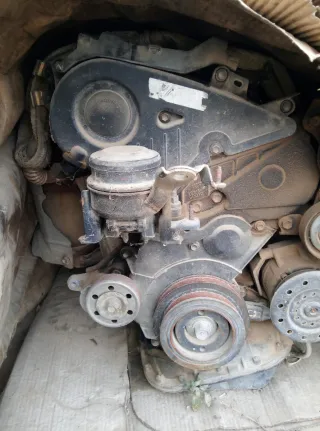 Motor Toyota Corolla Verso 2.00.120 caballos