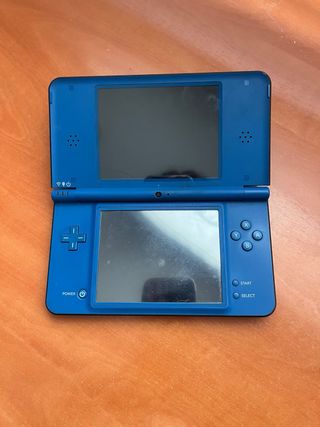 Nintendo DSi XL Blu