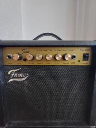 Amplificador FAME ML-20R de 20W