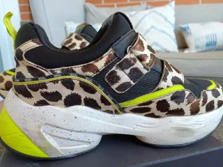 Zapatillas mujer marca Liu Jo modelo Jog