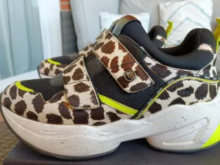Zapatillas mujer marca Liu Jo modelo Jog