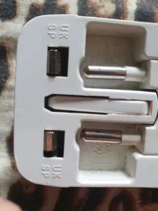 Adattatore Universale da Viaggio CE