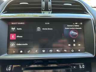 Jaguar F-Pace 2017