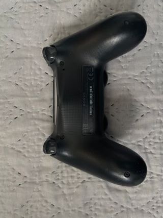 PS4 (PlayStation 4) + 2 Mandos+ 3 juegos