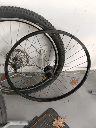 Rueda Delantera  26"  y regalo llanta trasera