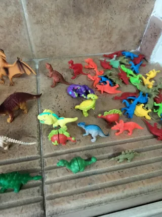Lote dinosaurios pequeños y mini dinosaurios