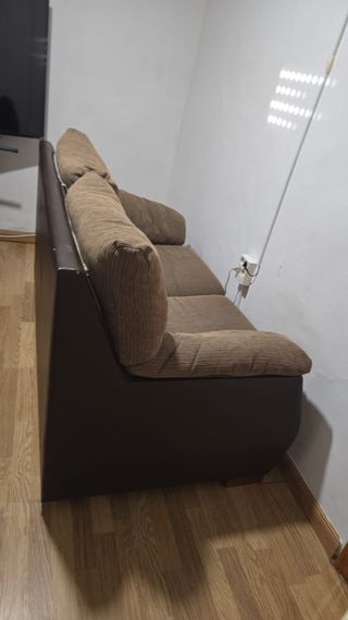 SOFÁ CAMA en buen estado - SIN MANCHAS SIN OLORES