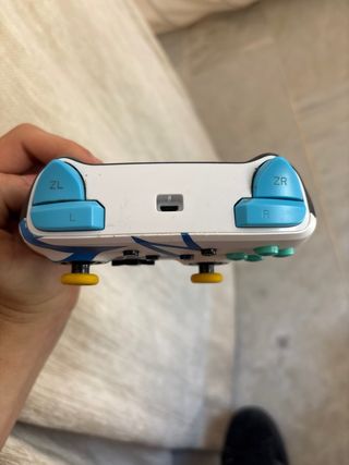 Mando Nintendo Switch Pikachu