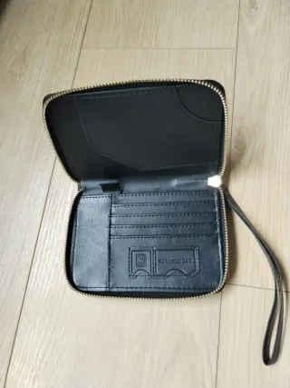 Cartera Pasaporte Forever Miyin Negra