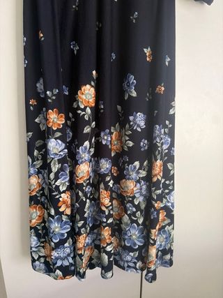 Vestido largo floral azul marino