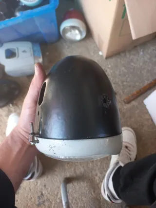 Faro de moto antiguo