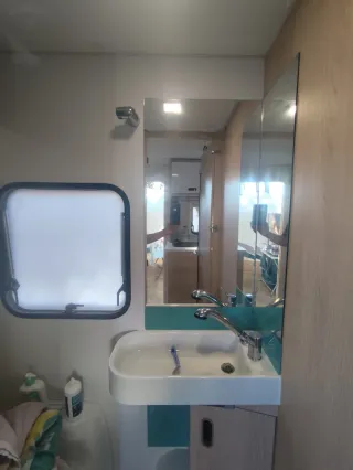 Caravana Adrià Aviva 360 DK