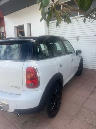 MINI Countryman 2011