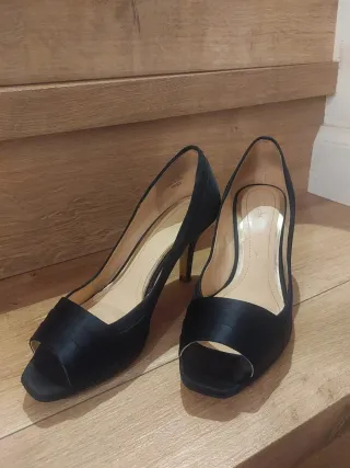 Zapatos de tacón Clarks negros