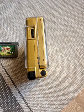 Game Boy SP Zelda Edición Dorada + Juego de zelda