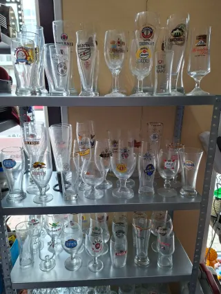 Colección vasos y copas de cristal