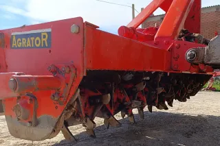 Rotovator Agrator con rodillo