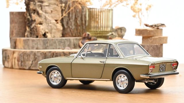 Lancia Fulvia 1971 Bronce Longchamps 1:18 Norev