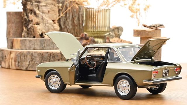 Lancia Fulvia 1971 Bronce Longchamps 1:18 Norev