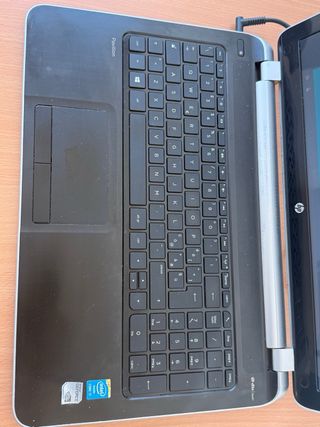 HP Pavilion 15 | i7 | 8GB RAM | SSD 240GB | Box