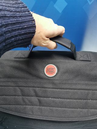 Mochila de mano, Lucky strike, promocional deportiva