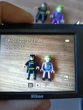 Cámara Nikon Coolpix S2600 14MP Plata