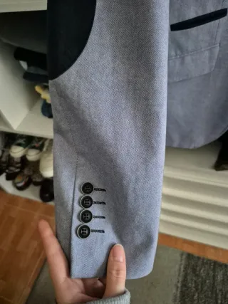 Blazer azul con detalles negros Talla m De hombre