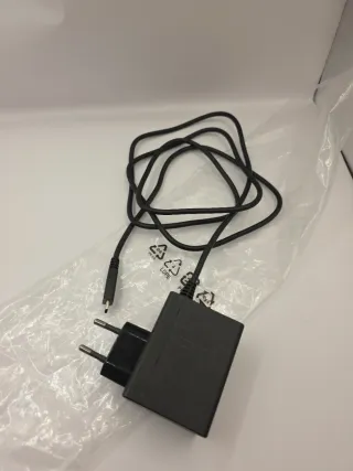 Nintendo Switch OLED + 5 Juegos COMO NUEVA