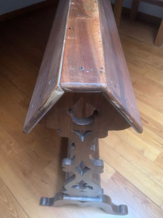 Banco antiguo /monturero de madera maciza