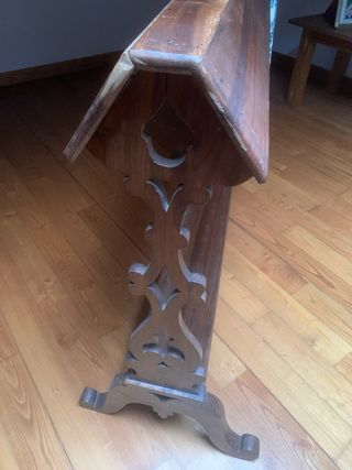 Banco antiguo /monturero de madera maciza