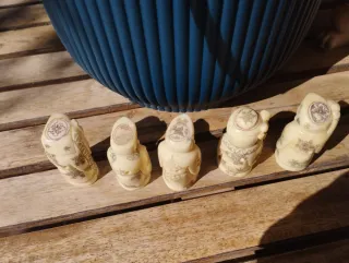 Netsuke hueso policromado firmado