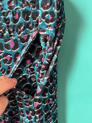 Pantalones anchos estampado animal print