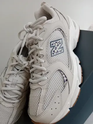 Zapatillas New Balance 530 Beige/Blanco