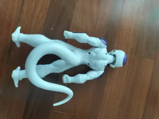 Figura Frieza 4th Form Dragon Ball Super