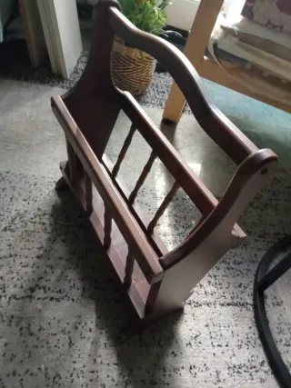 Revistero Madera Maciza Antiguo