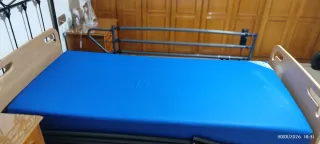 Cama articulada para enfermos