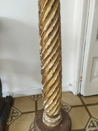 Lámpara de pie antigua dorada y roja altura 120 cm