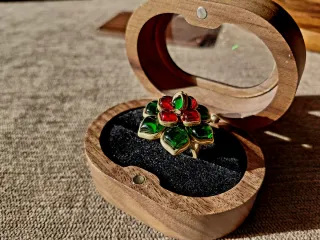 Anillo vintage oro grueso rojo, muy elegante