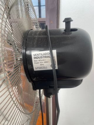 Ventilador industrial grande