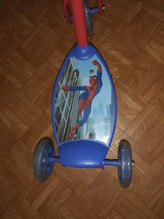Patinete Spiderman 3 ruedas