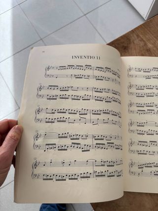 Partituras J.S. Bach Invenciones Sinfonias Urtext