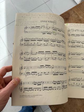 Partituras J.S. Bach Invenciones Sinfonias Urtext